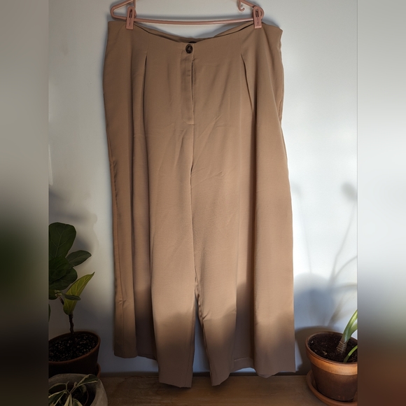 Wide Leg Pants - Picture 2 of 6